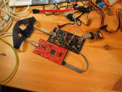 AVRDragon connected to AVR and Open Logic Sniffer as test setup.