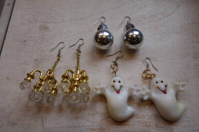 Earrings: Christmas balls, chandeliers and gosts
