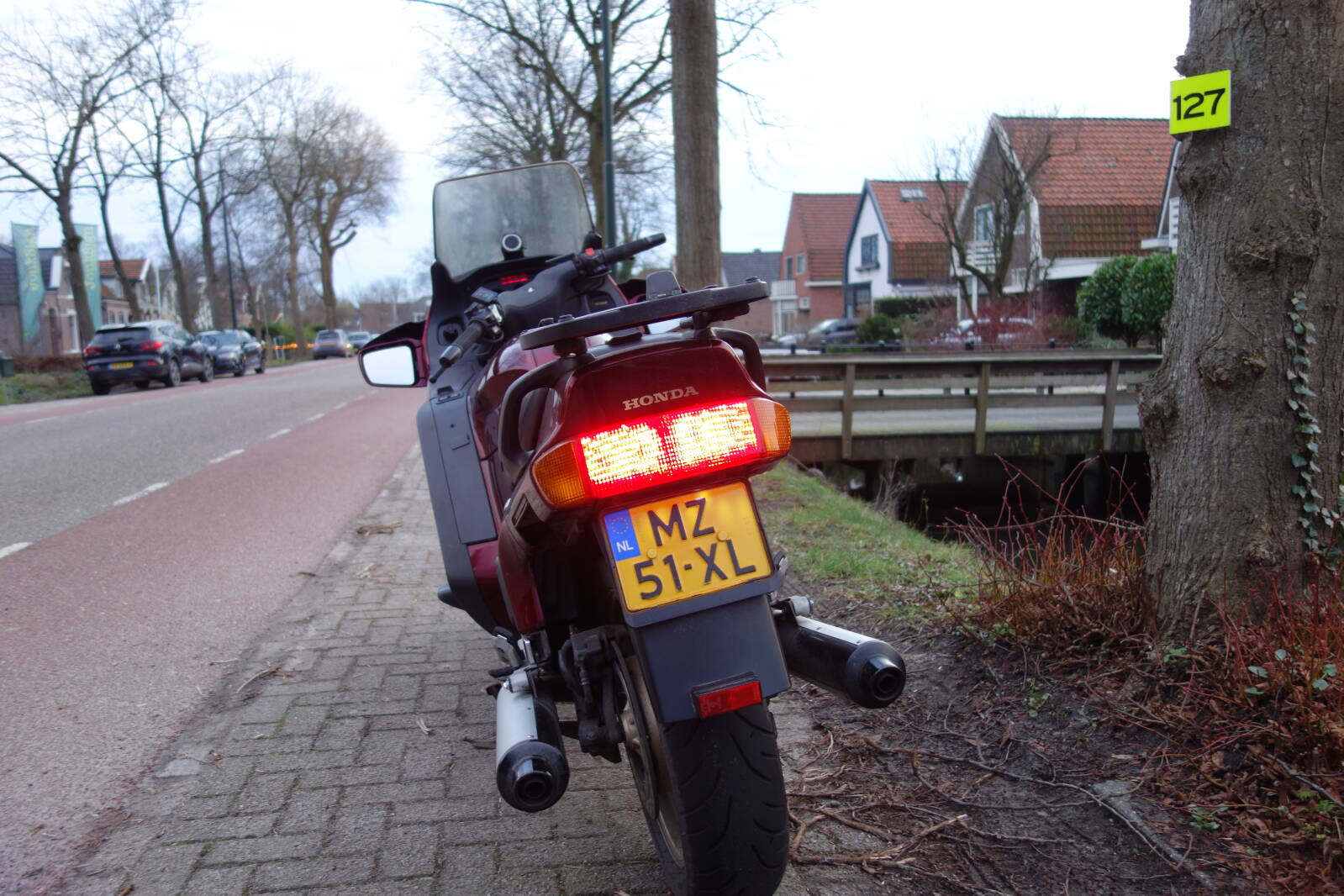 led-tail-light-installed.jpg